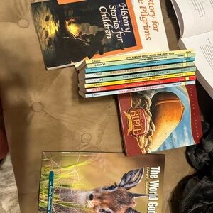 Little hearts for his glory kindergarten book set